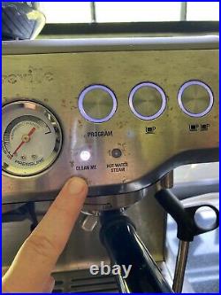 Breville BES870XL Barista Express Espresso Machine withGrinder and MostAccessories