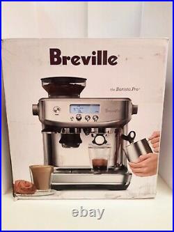 Breville BES878 Barista Pro Express Espresso Machine withGrinder and Accessories