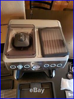 Breville Barista Express BES860XL Espresso Machine, coffee grinder, accessories